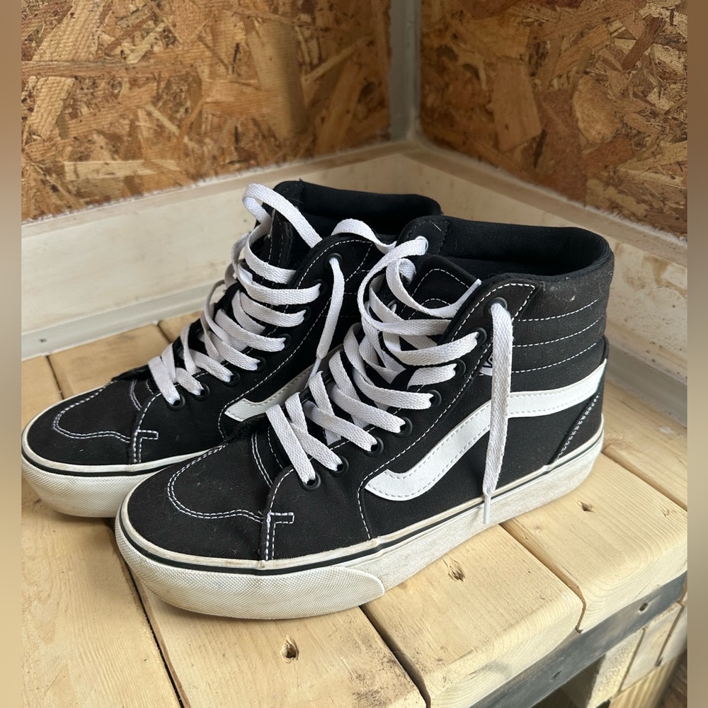Women’s platform high top vans 8.5